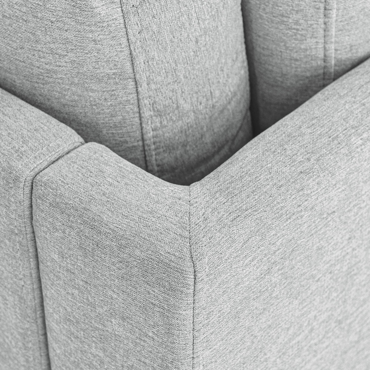 TOVARY 65" Chair