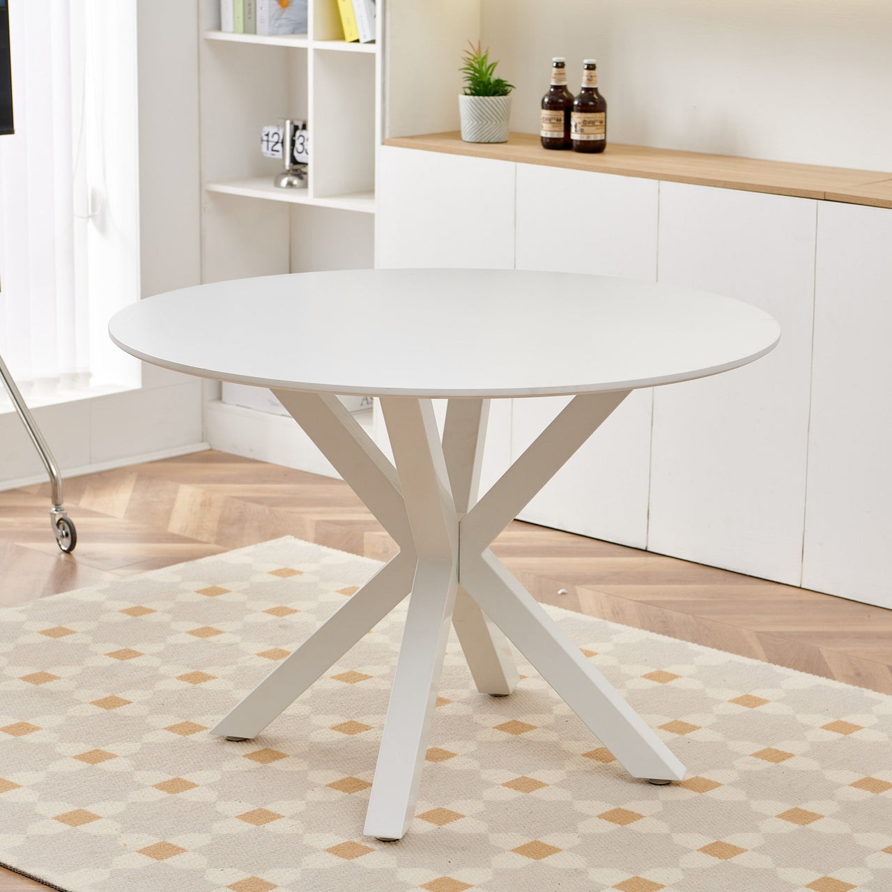 VURTONX 42" Dining Table