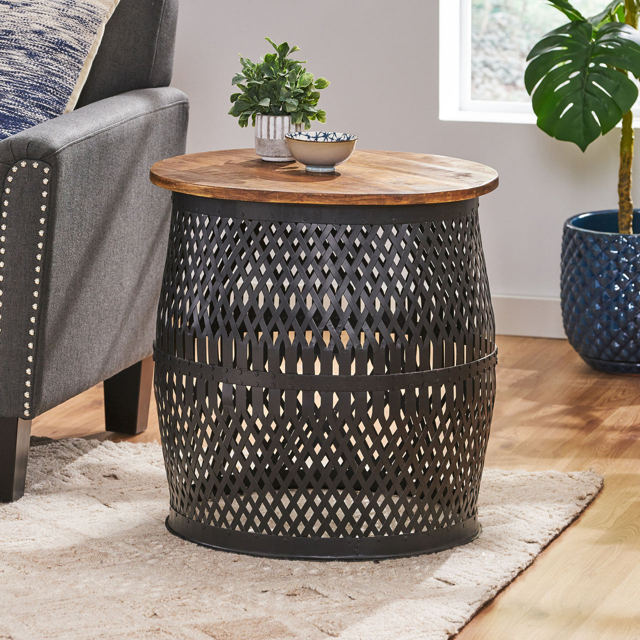 DRYVON 22" End Table