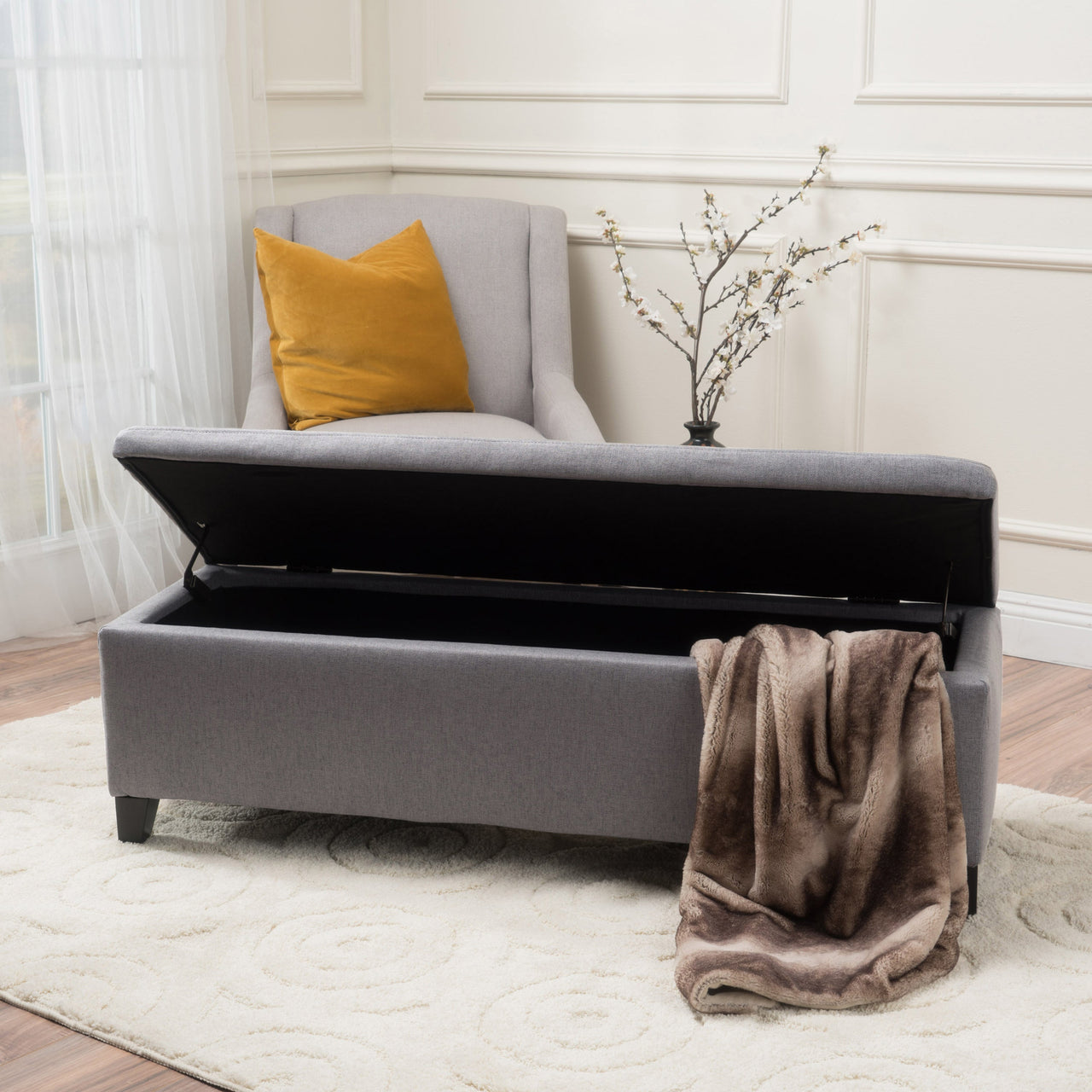 LYNTORX 51" Ottoman