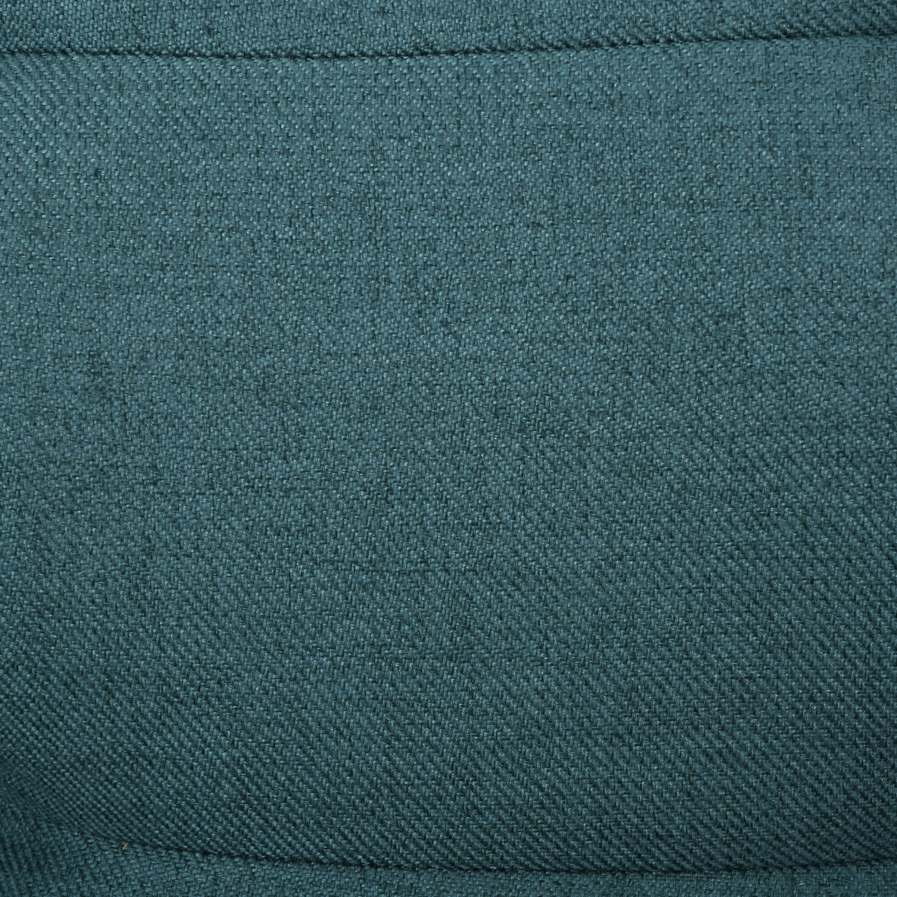 XERLIX 32" Club Chair