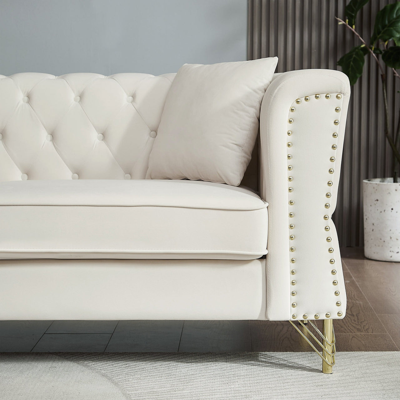 DAPHNE 60" Chesterfield Loveseat