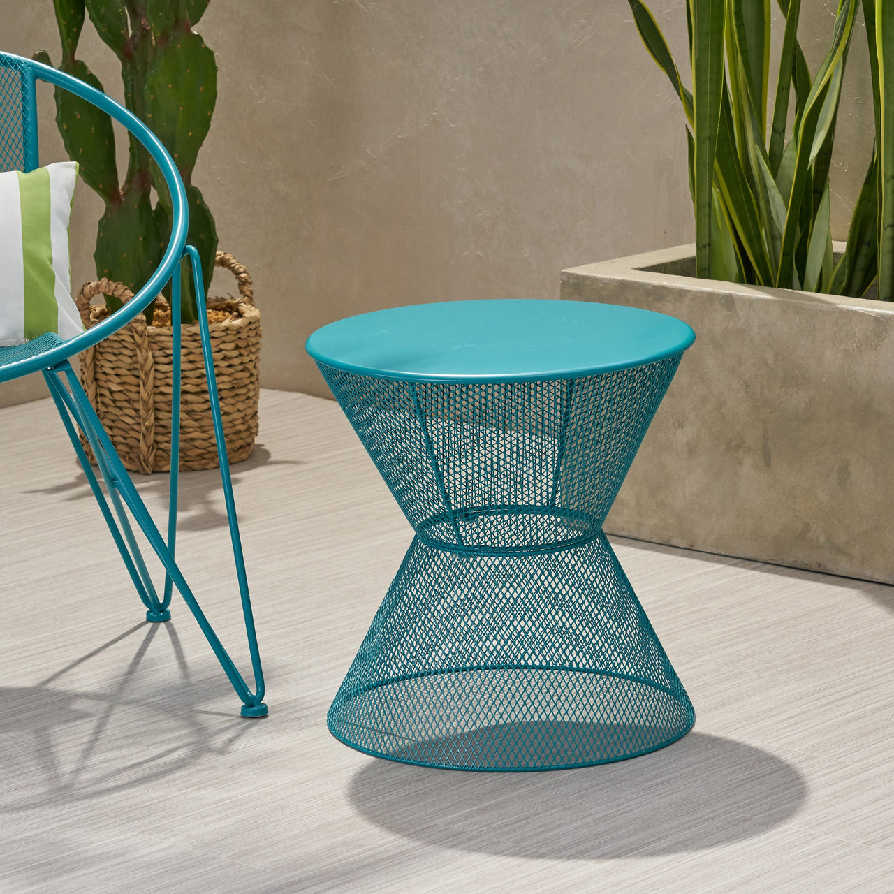 KORVIXA 18" End Table