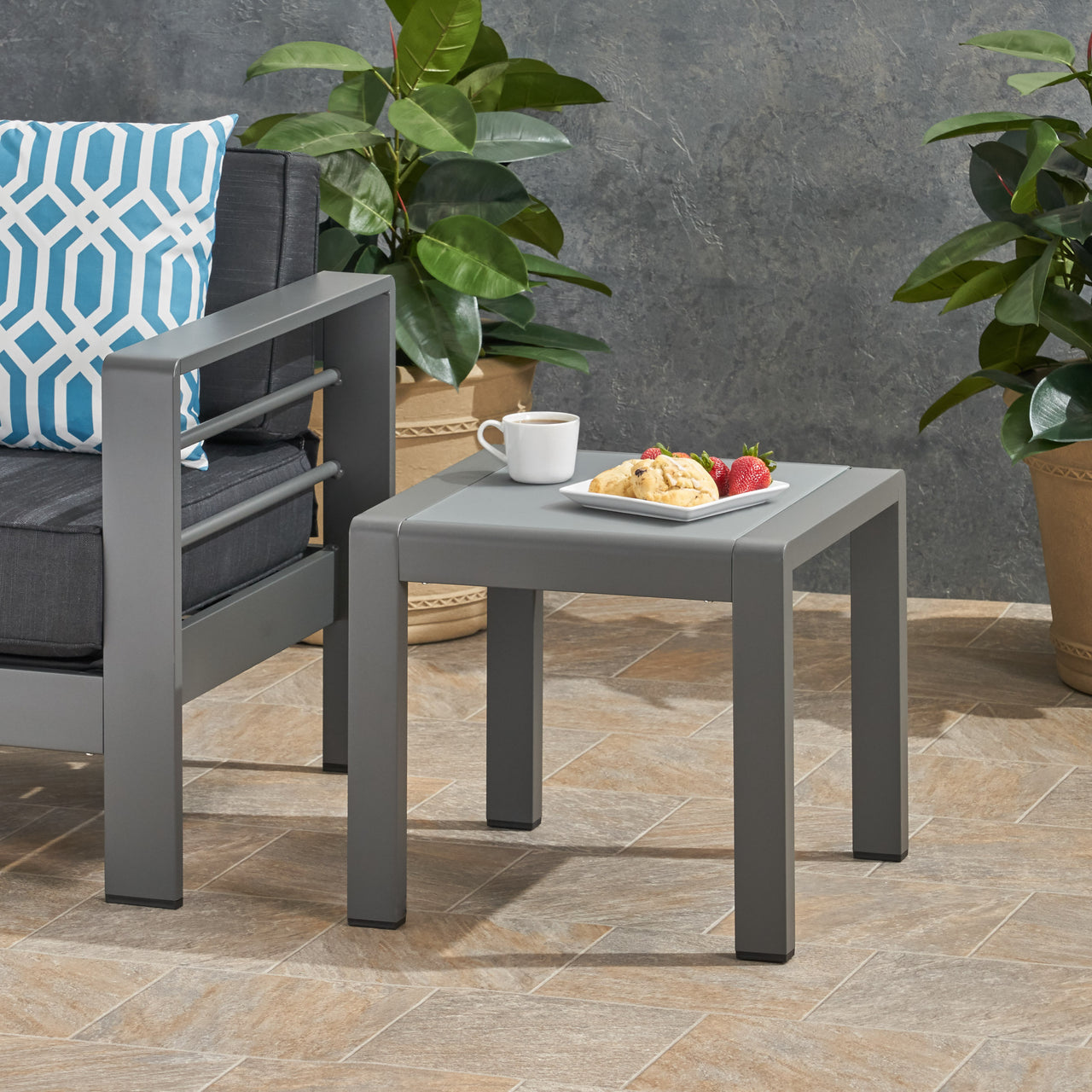 VYROVAX 20" Side Table