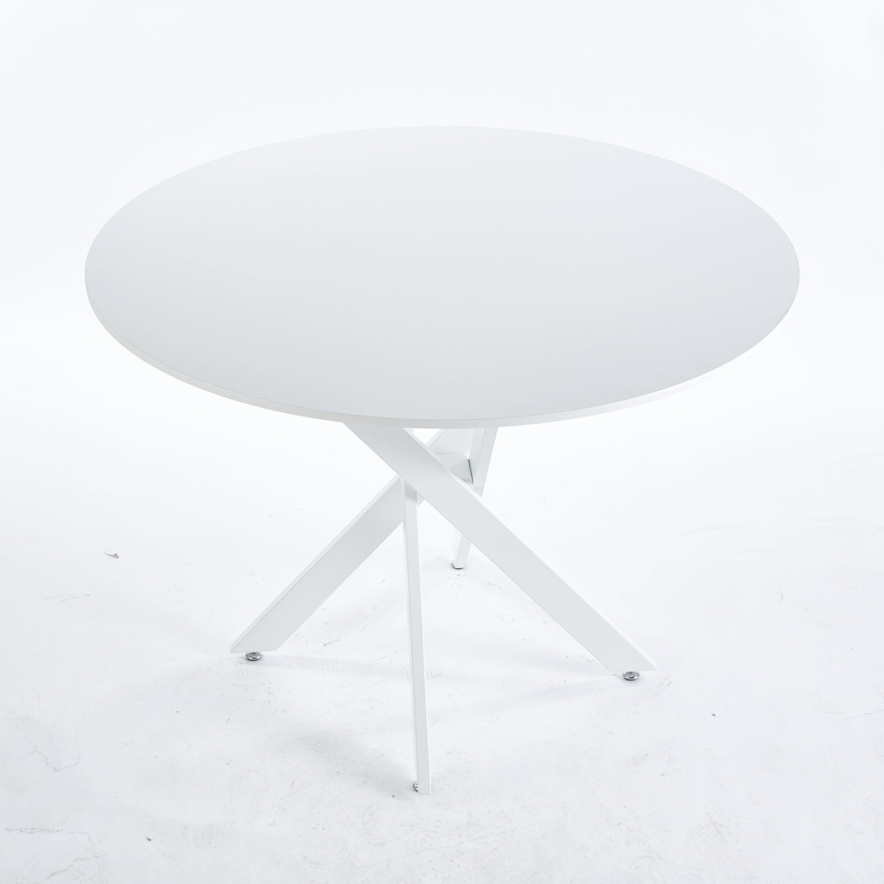 RYXTOR 42" Dining Table