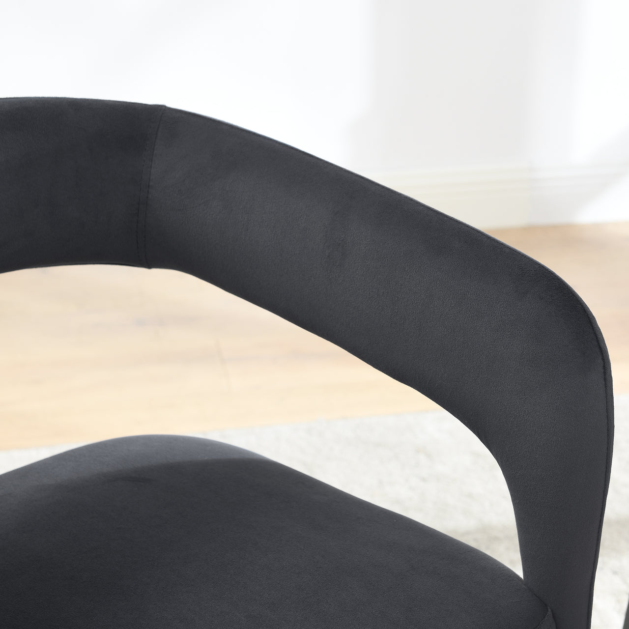 TOVA 22" Chair