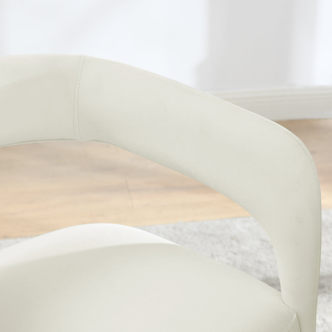 TOVA 22" Chair