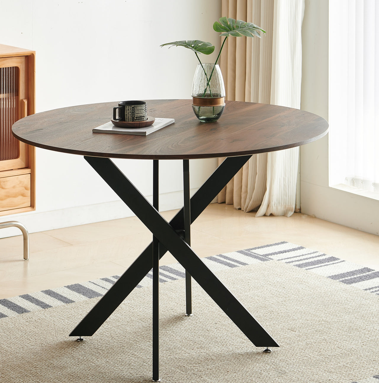 RYXTOR 42" Dining Table