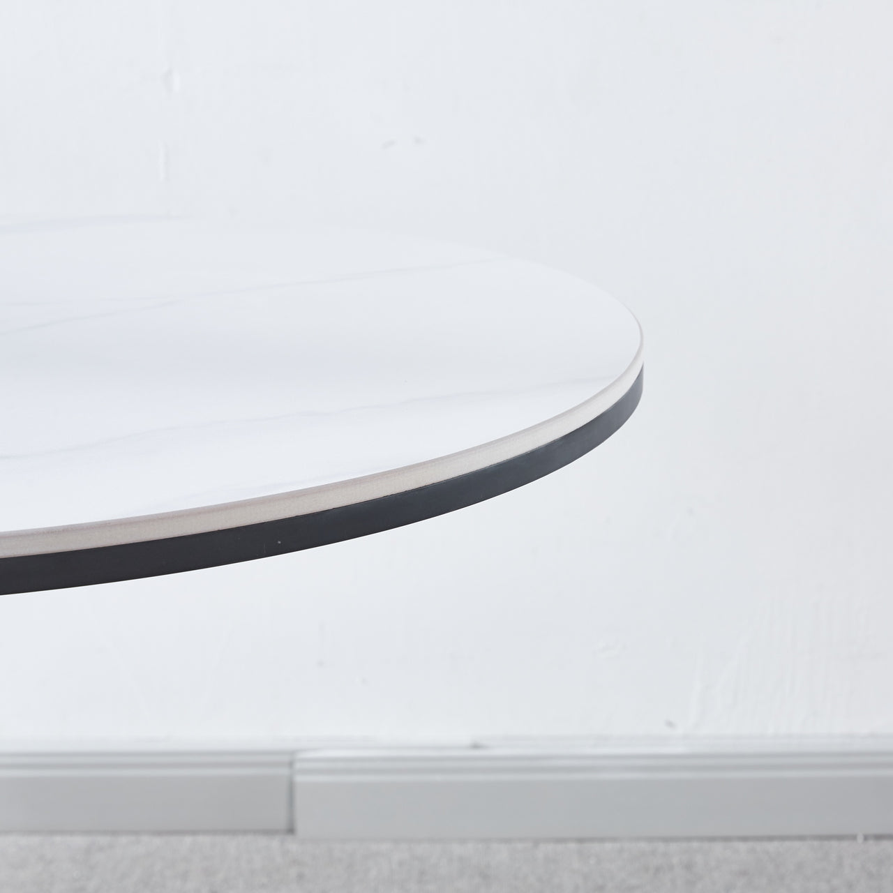 DREXIL 31" Tulip Table