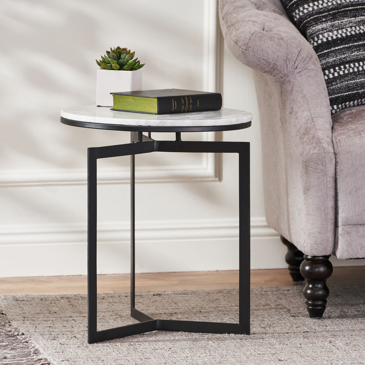 XEVORA 17" Side Table