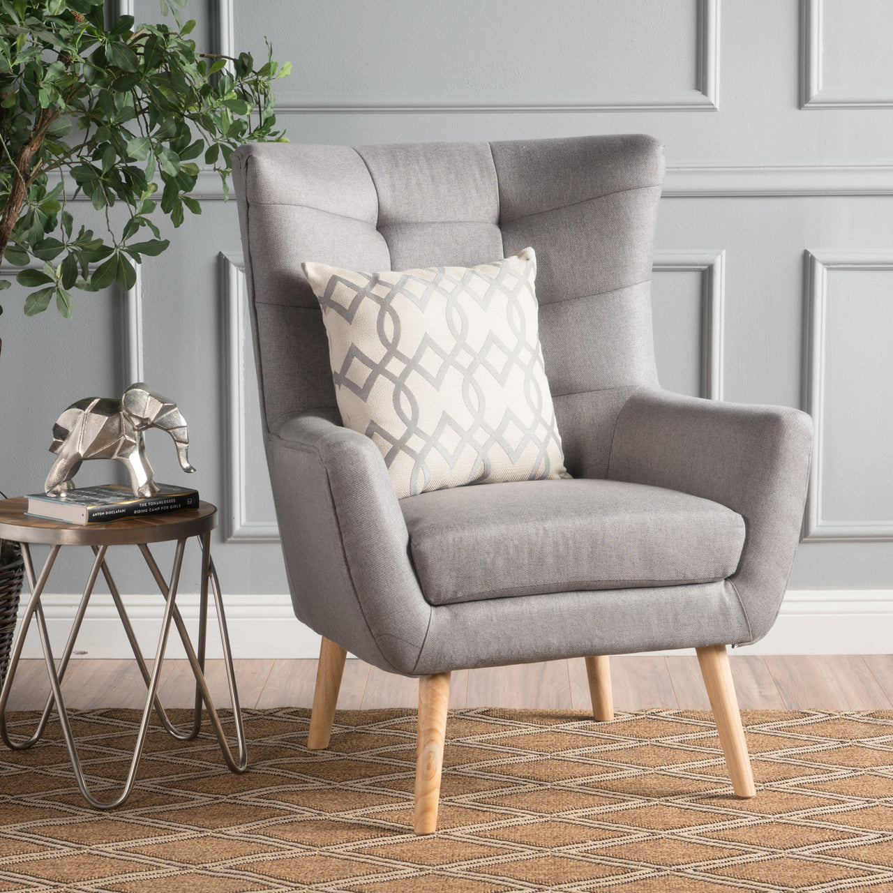XERLIX 32" Club Chair