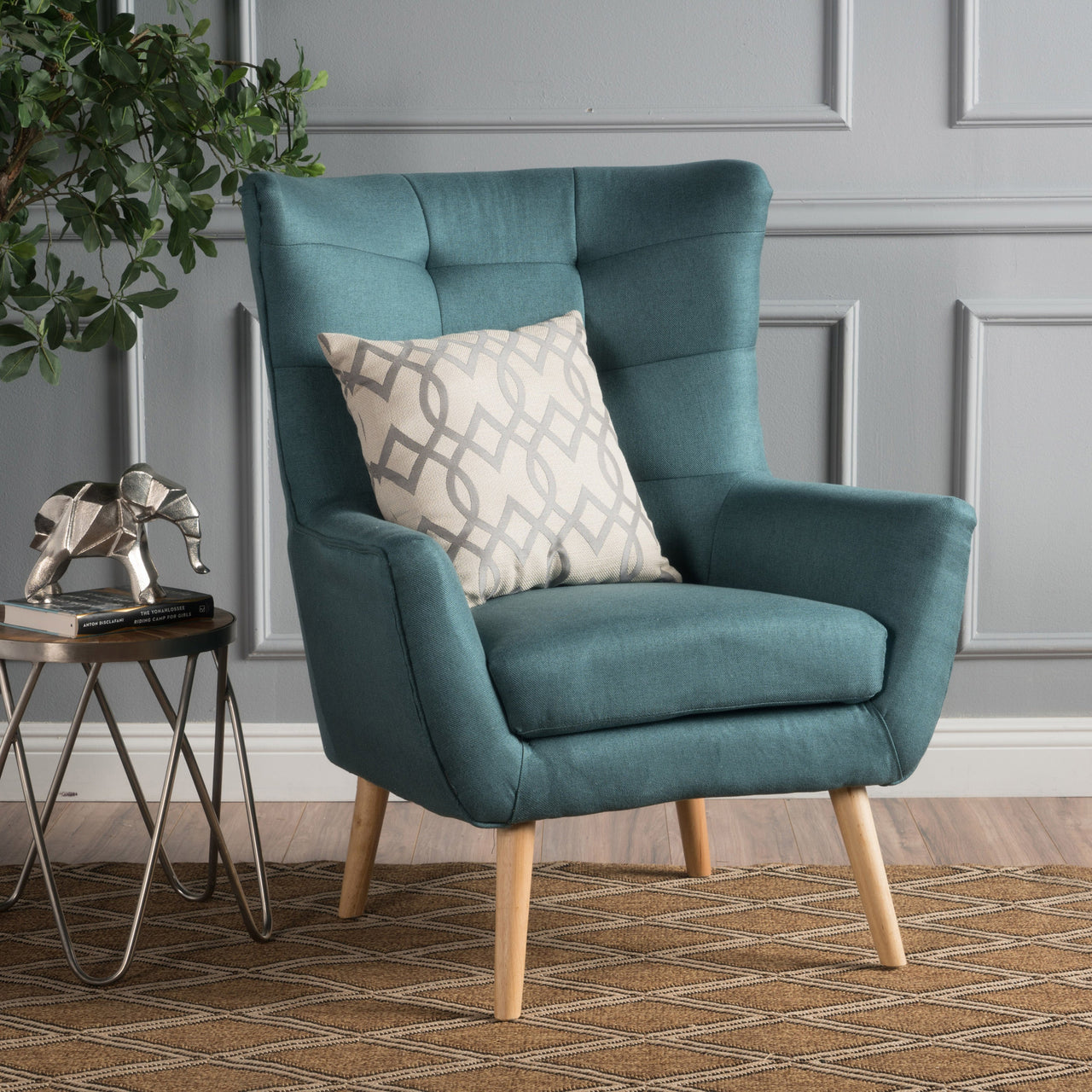 XERLIX 32" Club Chair