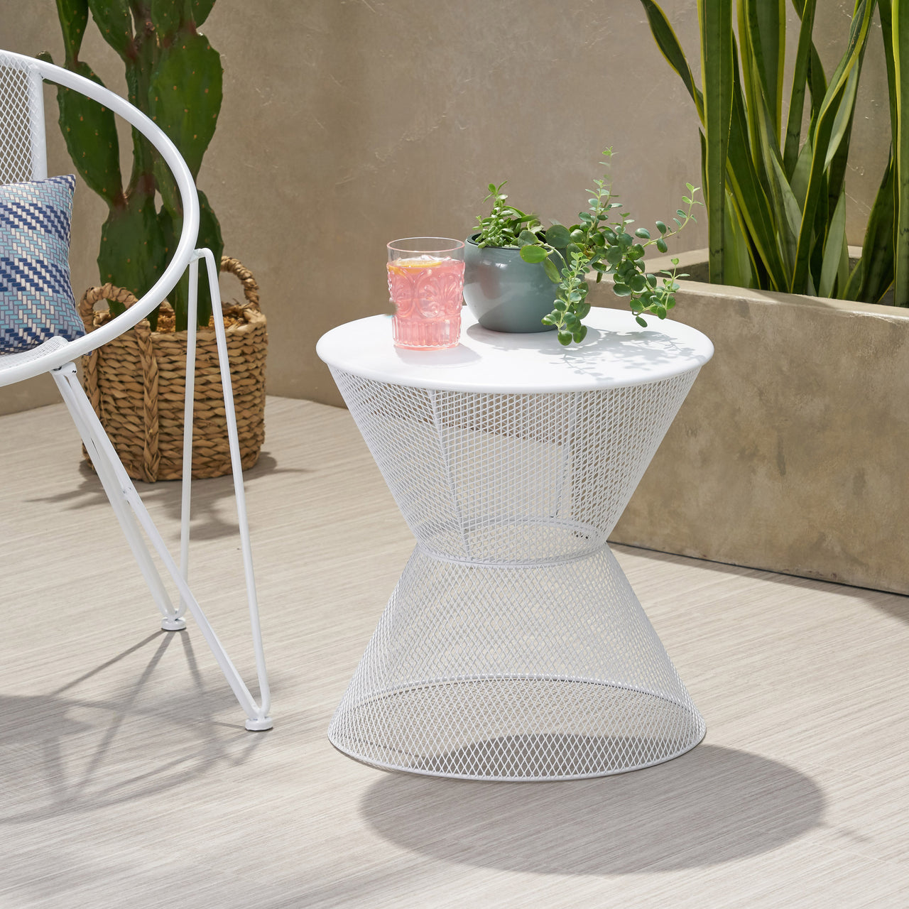KORVIXA 18" End Table