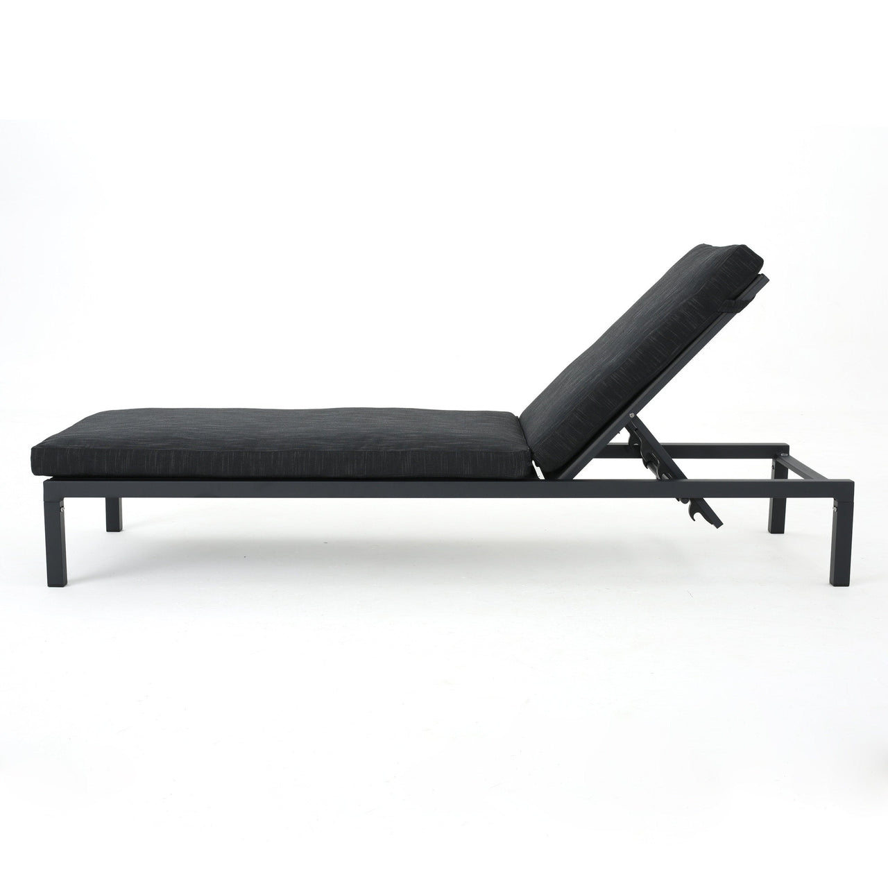 XELTOR 77" Outdoor Chaise Lounge