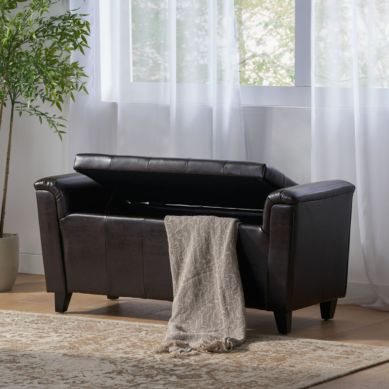 ZOVENTA 45" Ottoman