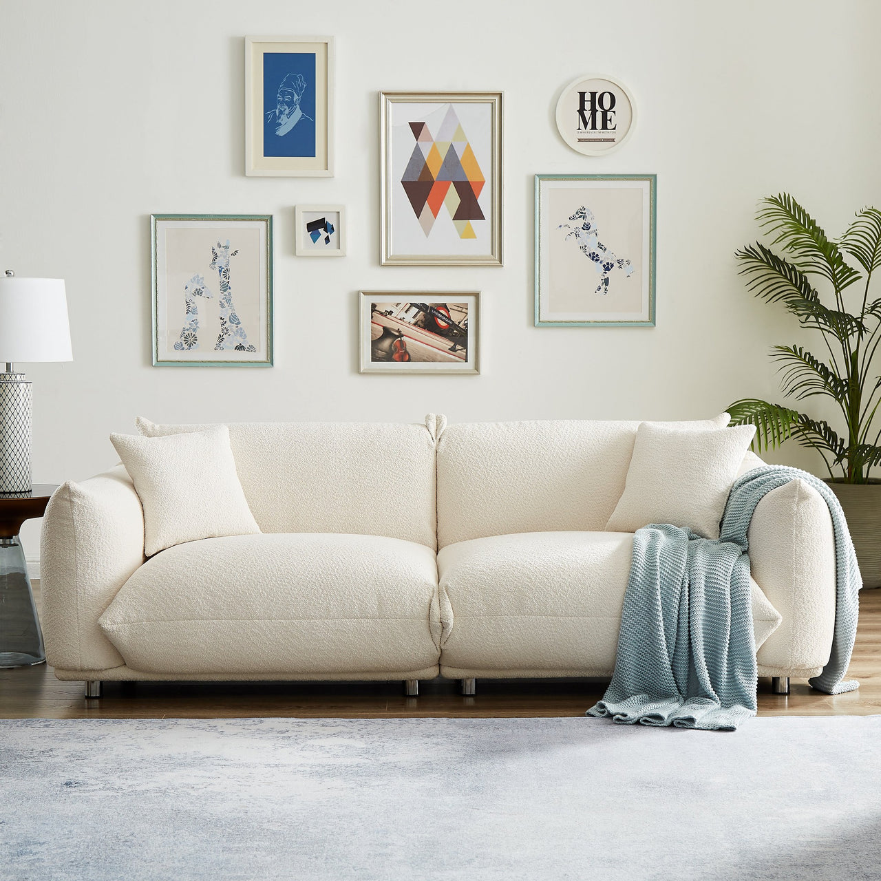 ARISTA Loveseat