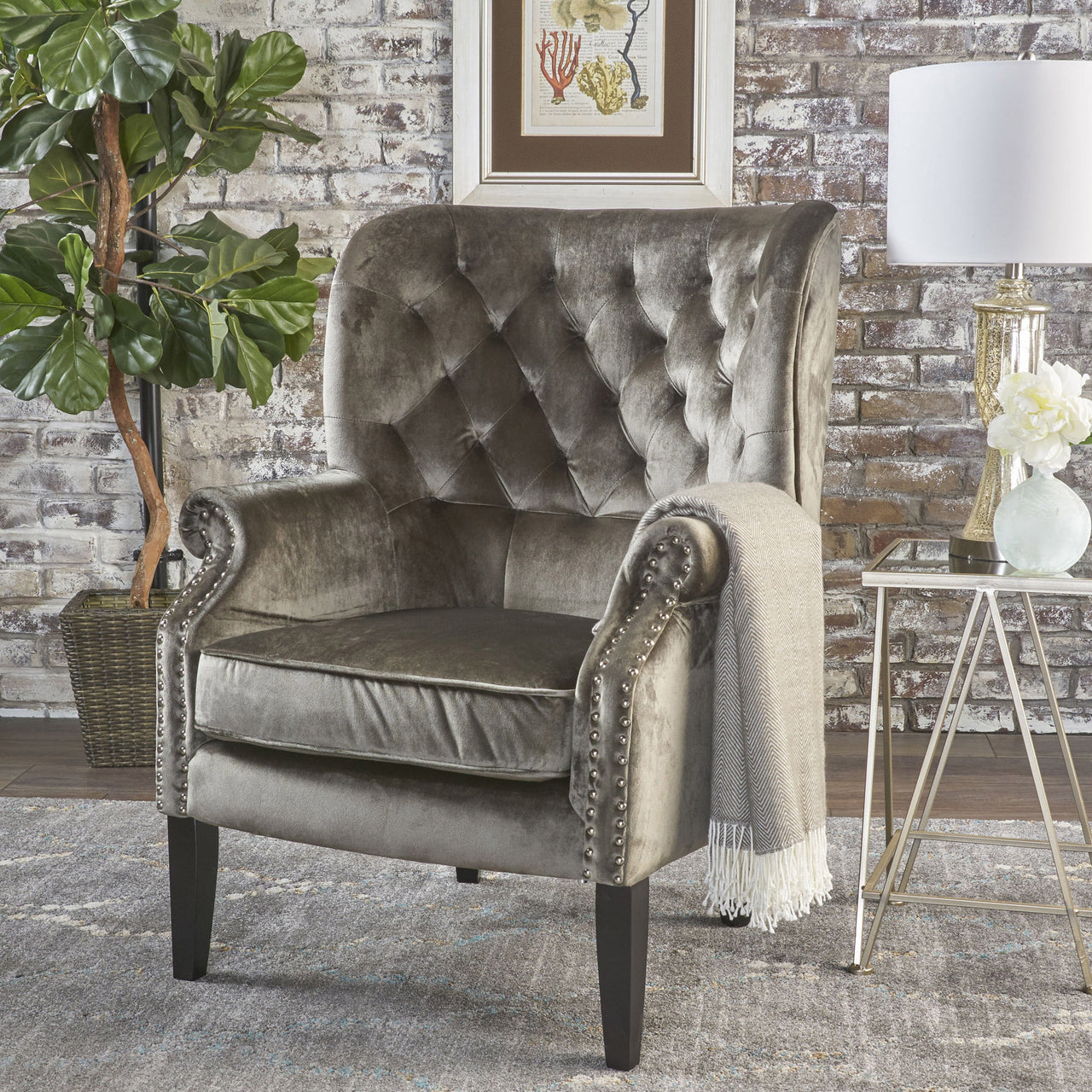 DORTIX 32" Club Chair