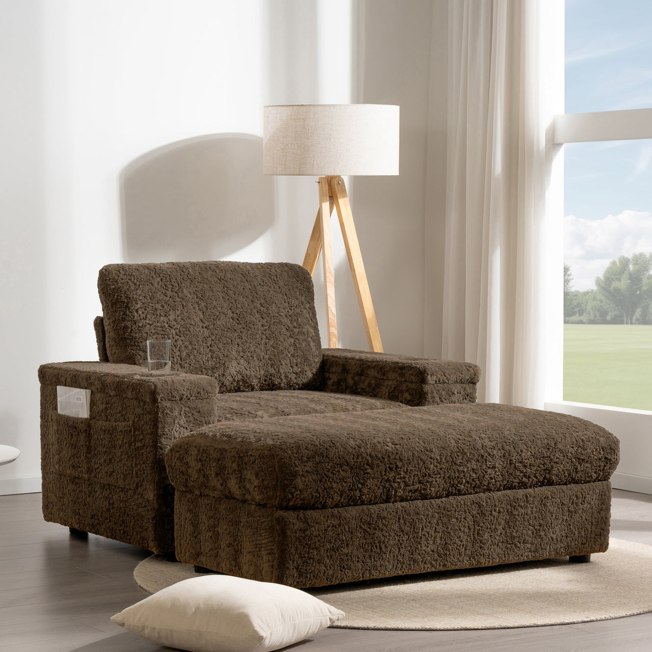 VOLVEX 42" Chair