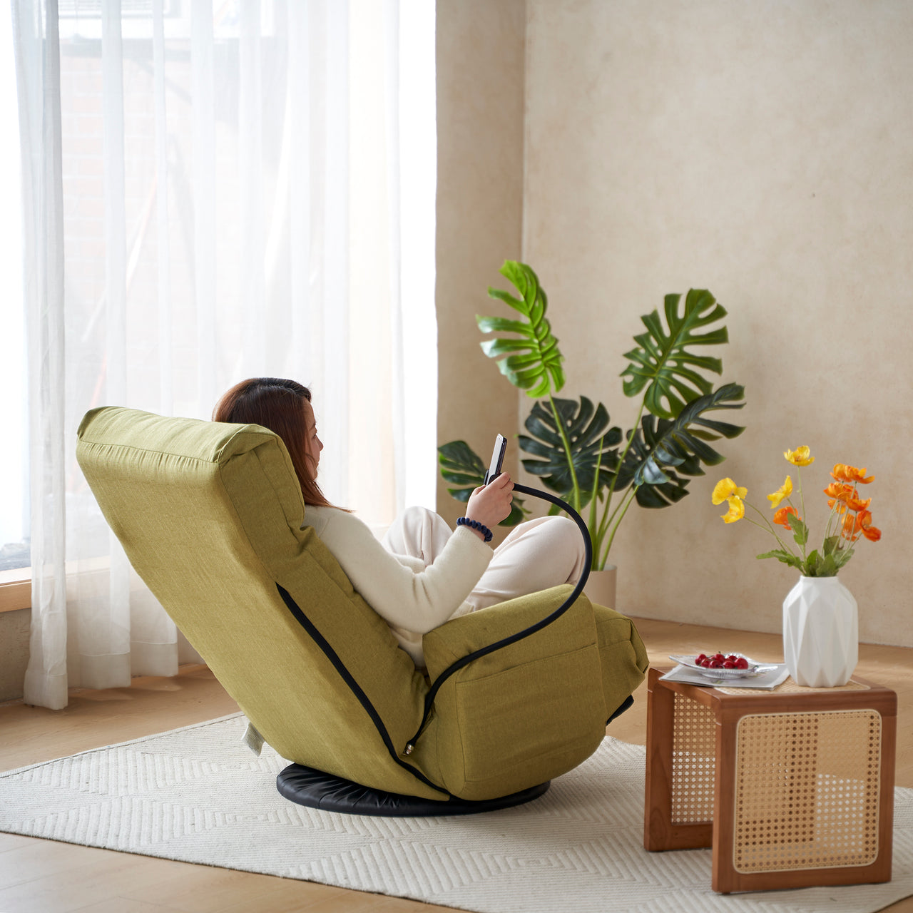 VELUXE Adjustable Lounge Chair