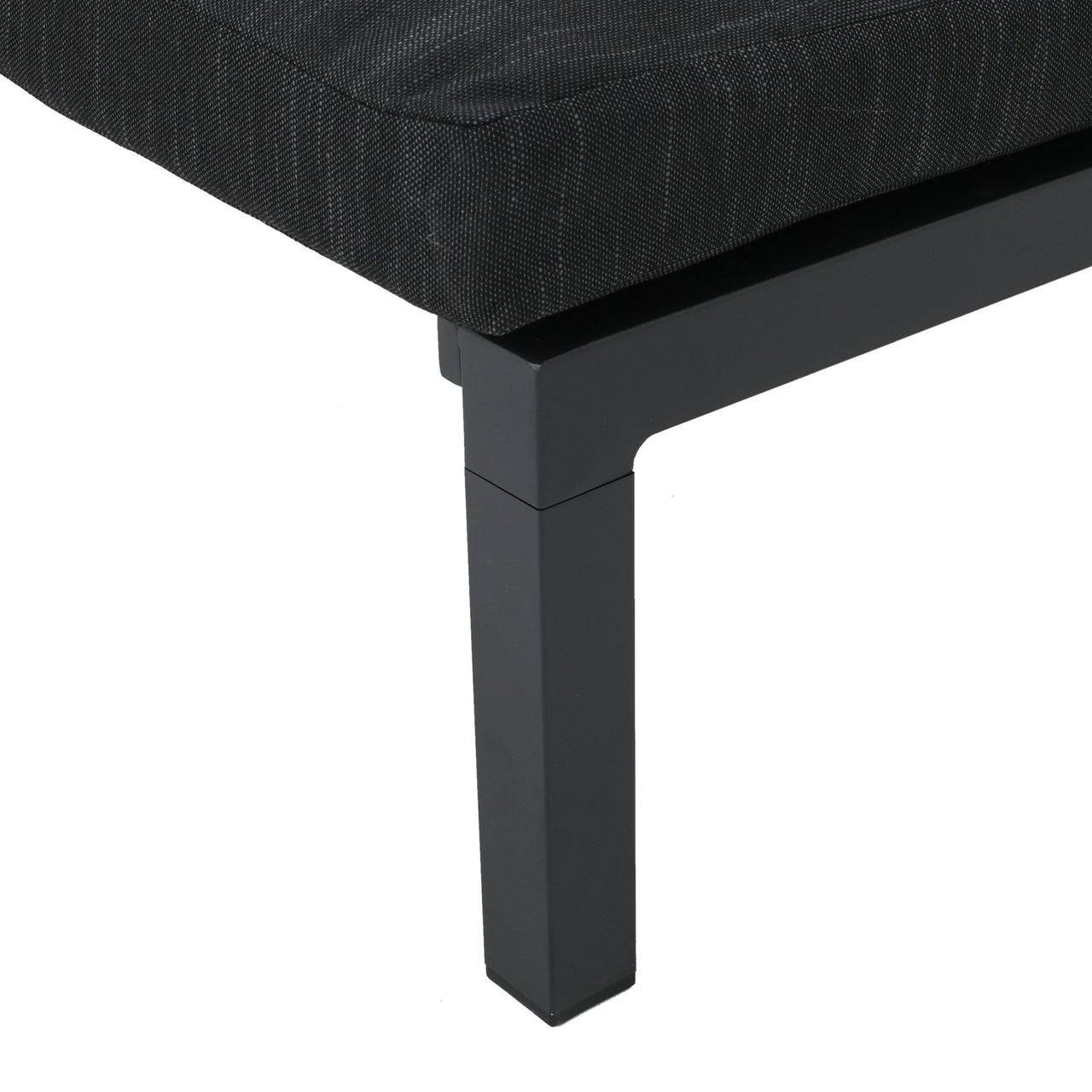 XELTOR 77" Outdoor Chaise Lounge