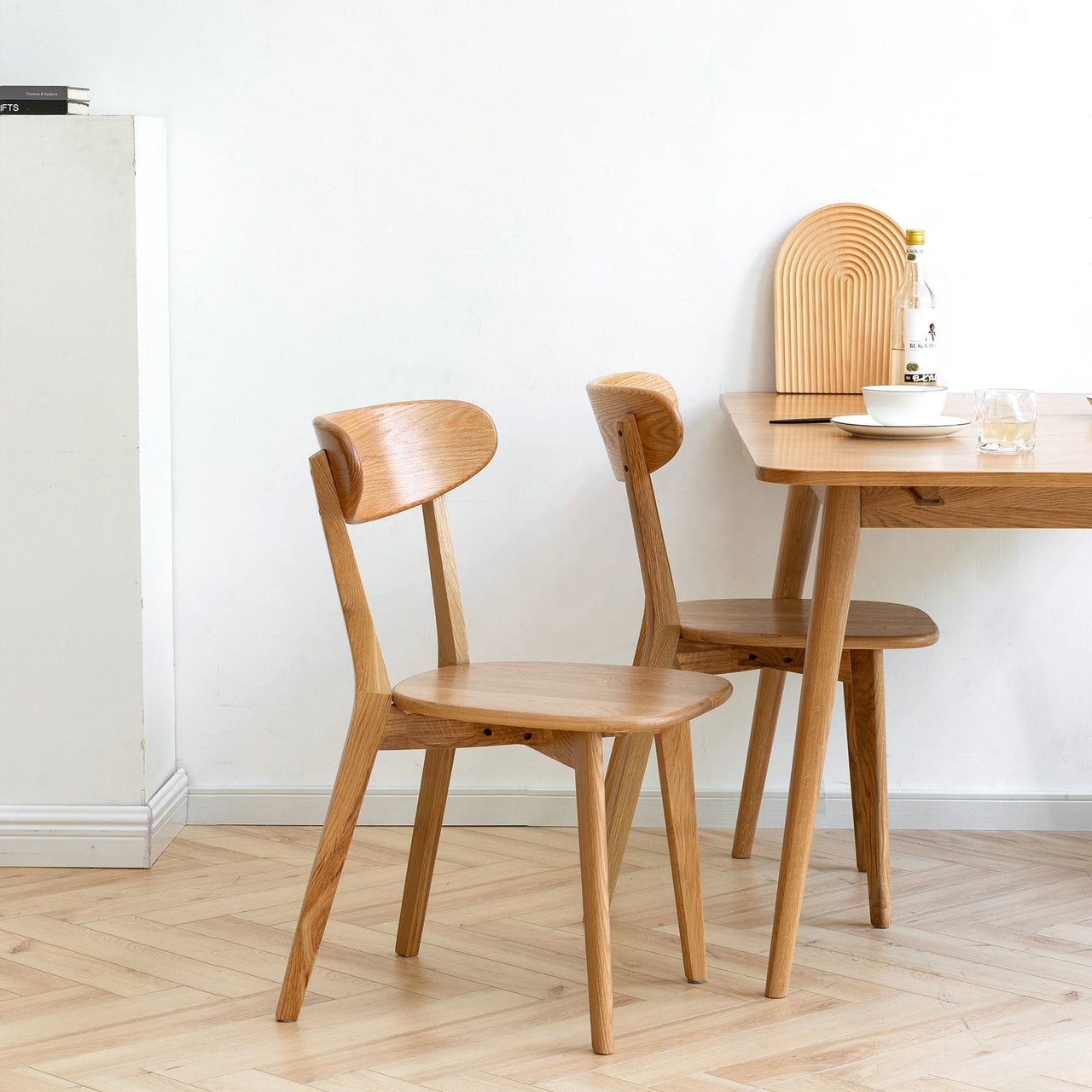 VORTEM Dining Chair