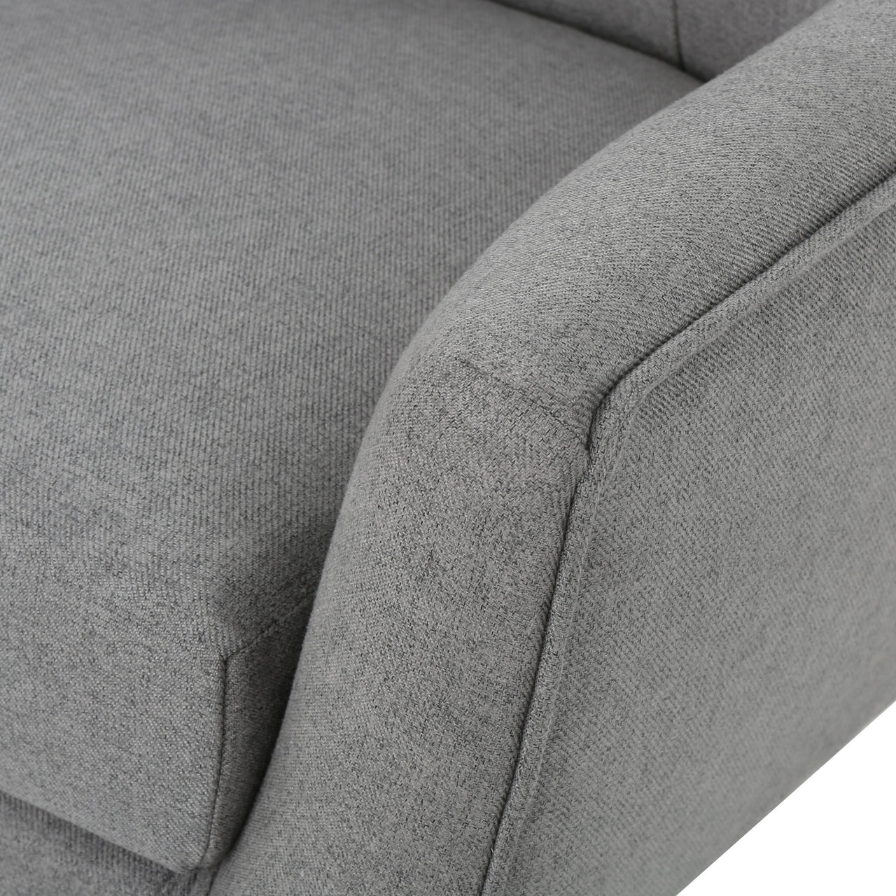 XERLIX 32" Club Chair