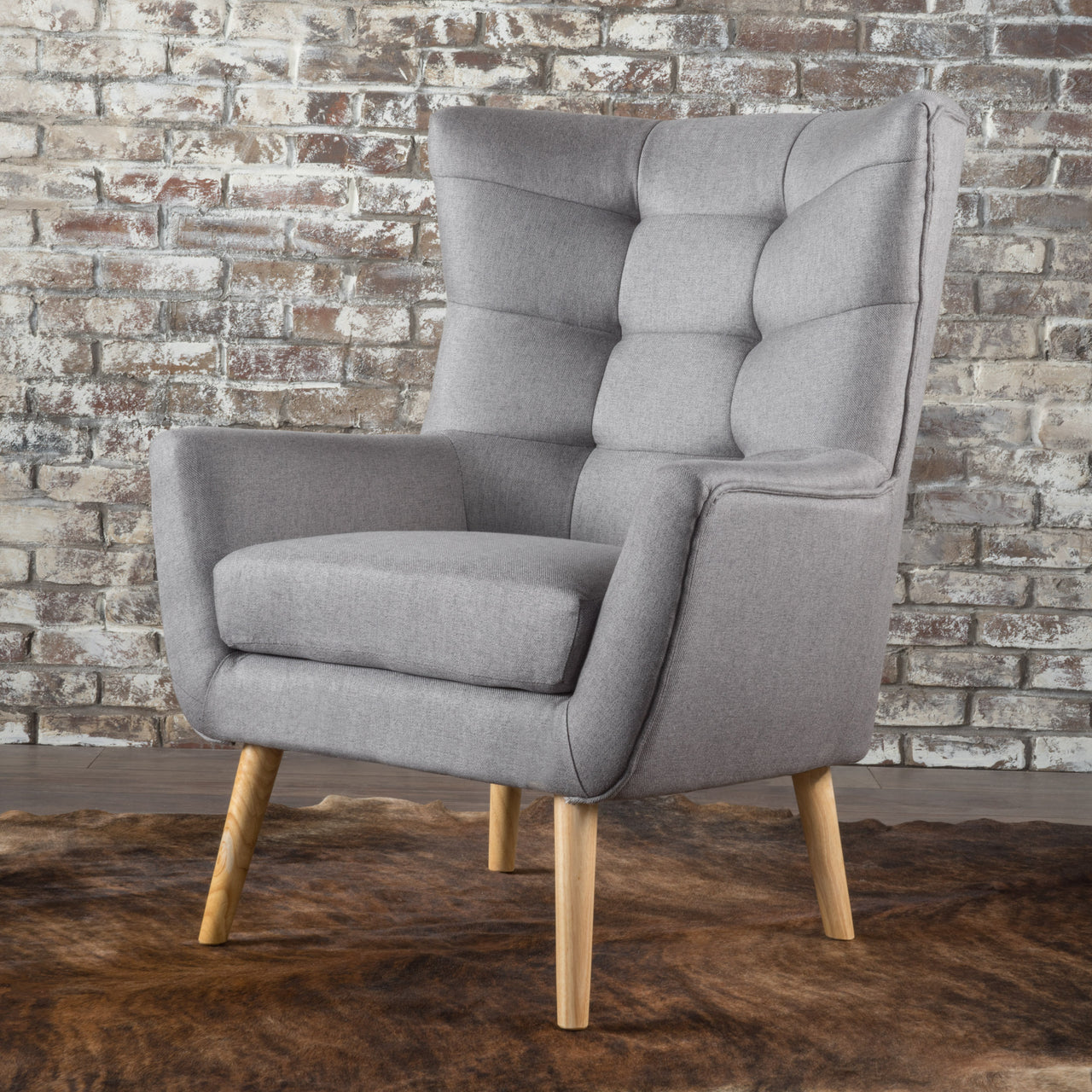 XERLIX 32" Club Chair