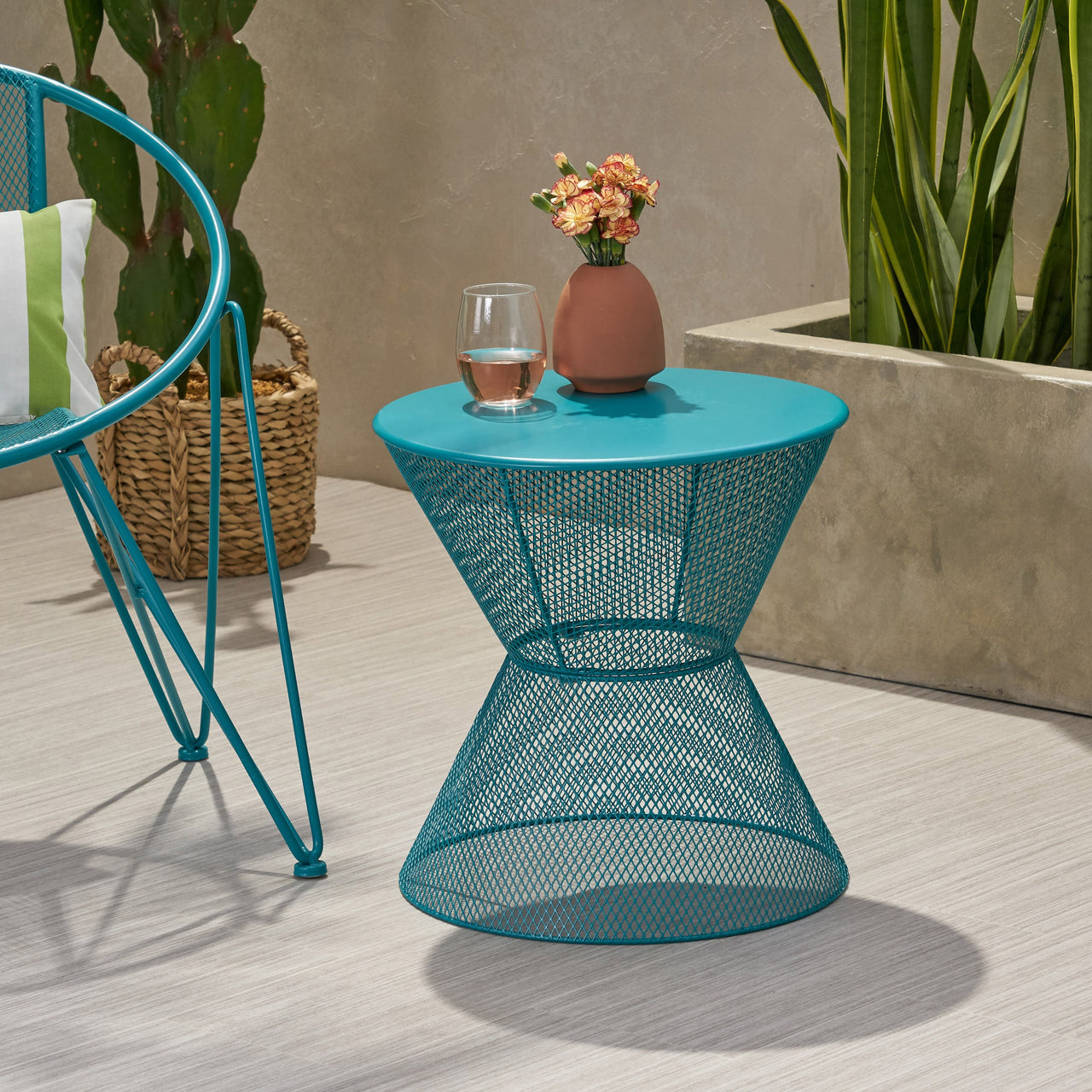 KORVIXA 18" End Table