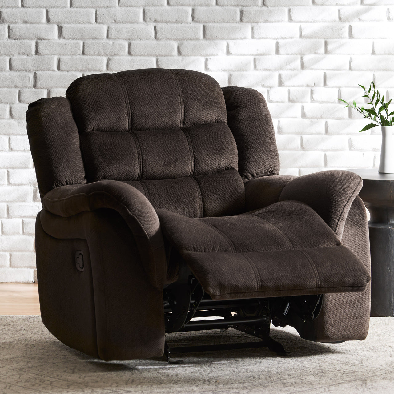 BRAVORA 40" Recliner Chair